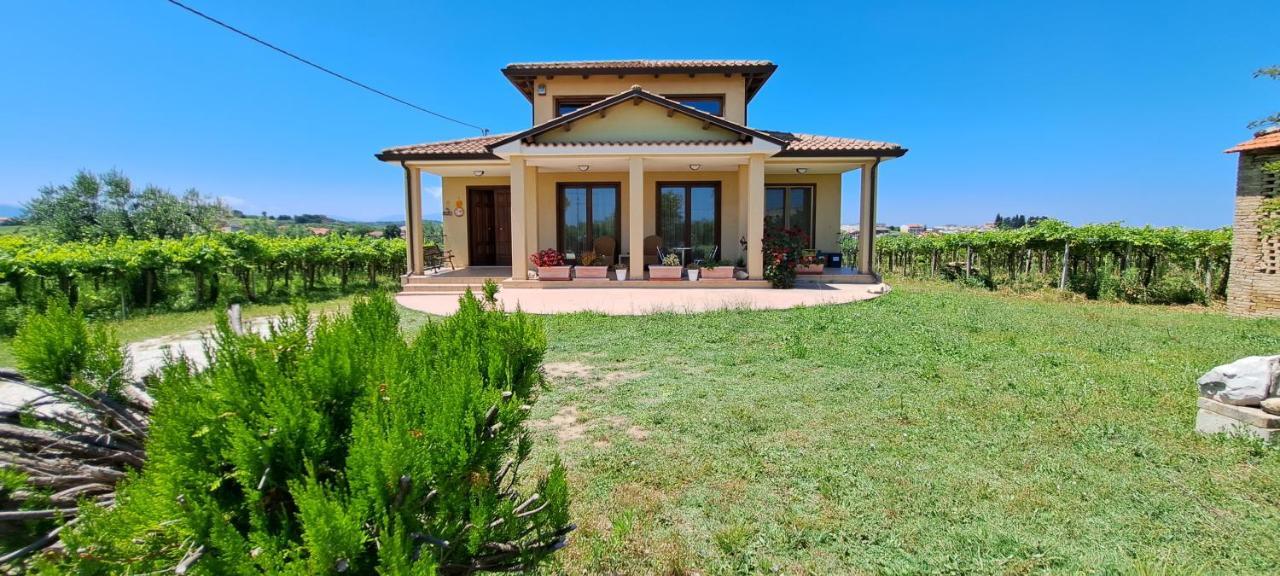 B & B Le Tre Rose Tollo Kültér fotó