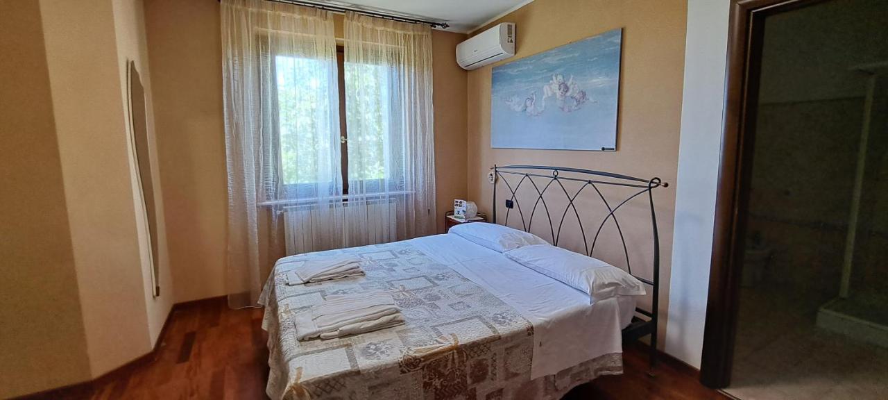 B & B Le Tre Rose Tollo Kültér fotó